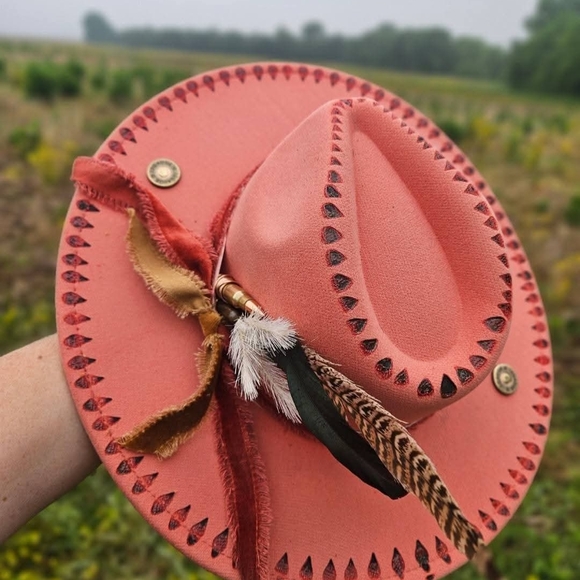 UPCYCLED WIDE BRIM HAT - Picture 2 of 3